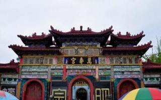 南昌万寿宫游玩攻略作文，南昌万寿宫游玩攻略