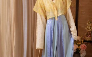 武汉风汉服穿搭女，汉服 武汉